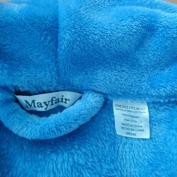 Cozy Fuzzy Robe - Picture 7 of 7